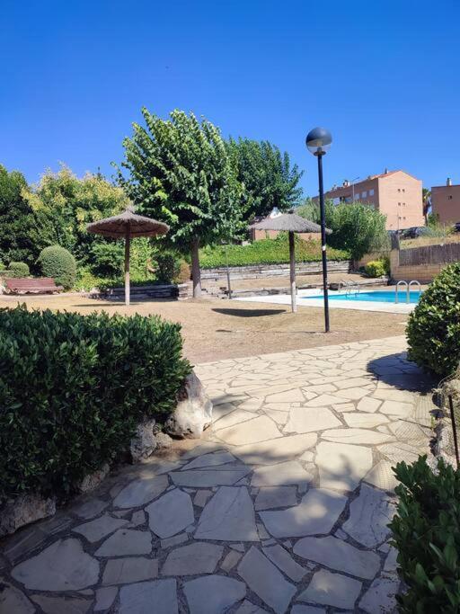 Appartamento Duplex Con Piscina En Rubí Esterno foto
